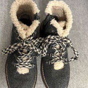 Madden NYC flannel boots size 6